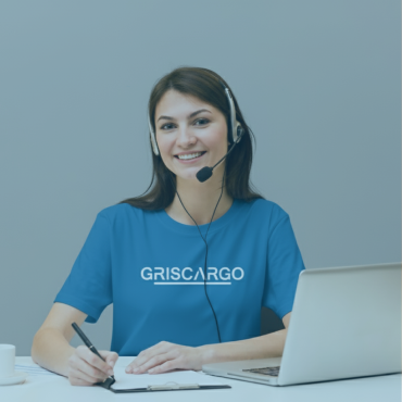 Atendente aguardando por ligação